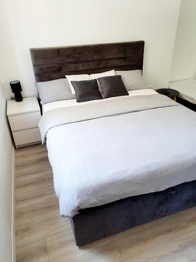 Katic Apartments Спліт Екстер'єр фото